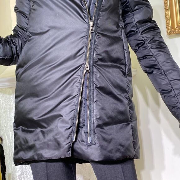 Helmut Lang Asymmetrical Zippered Down Cocoon Coat - Picture 9 of 15